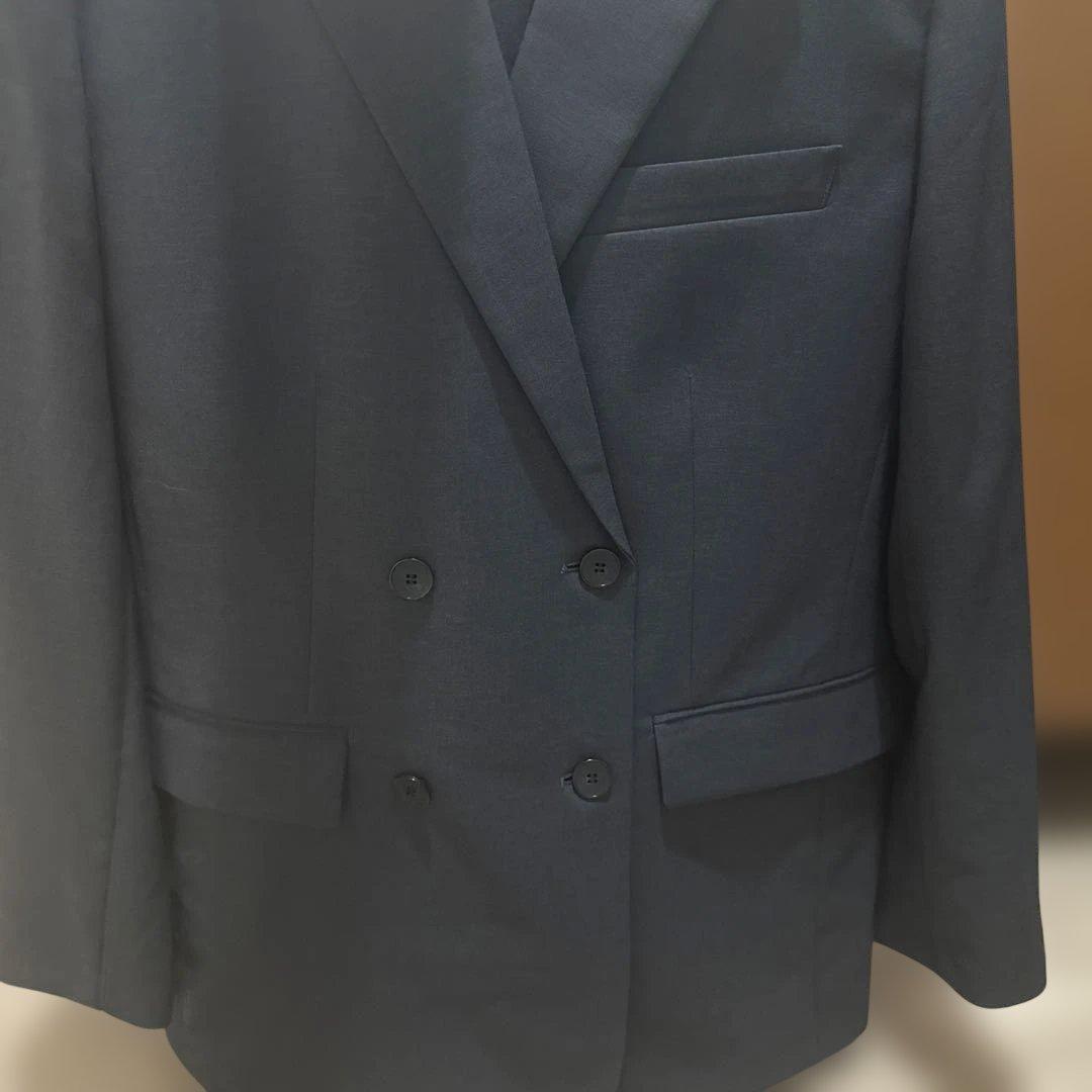 美品　UNIQLO：C 感動ダブルジャケットリラックスフィット　ダークグレー　M