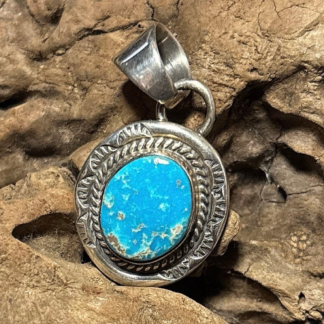 ナバホ　インディアンジュエリー　モレンシー　ターコイズ　ペンダント　navajo