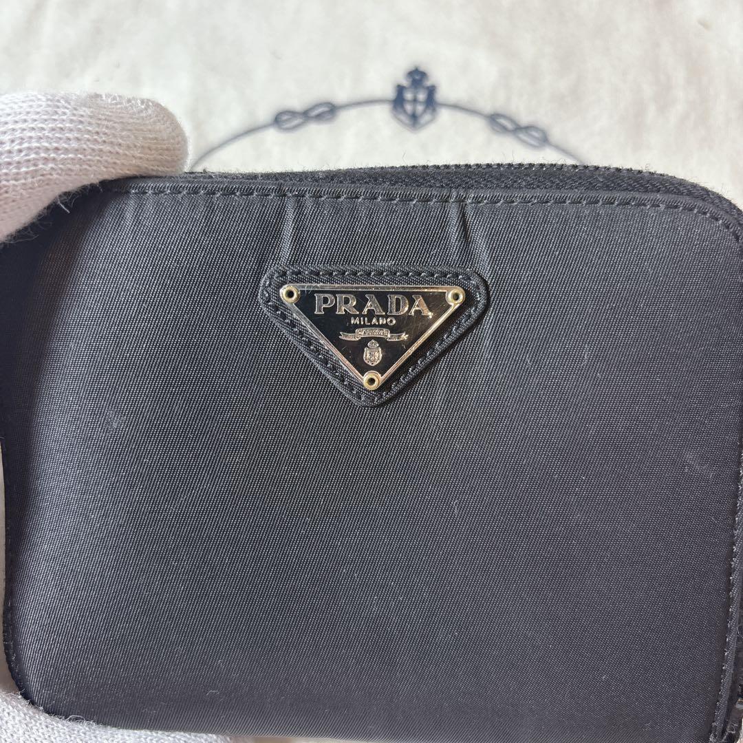 PRADA プラダ ギャラカード 二つ折り財布　 三角ロゴ 黒 ナイロン レザー
