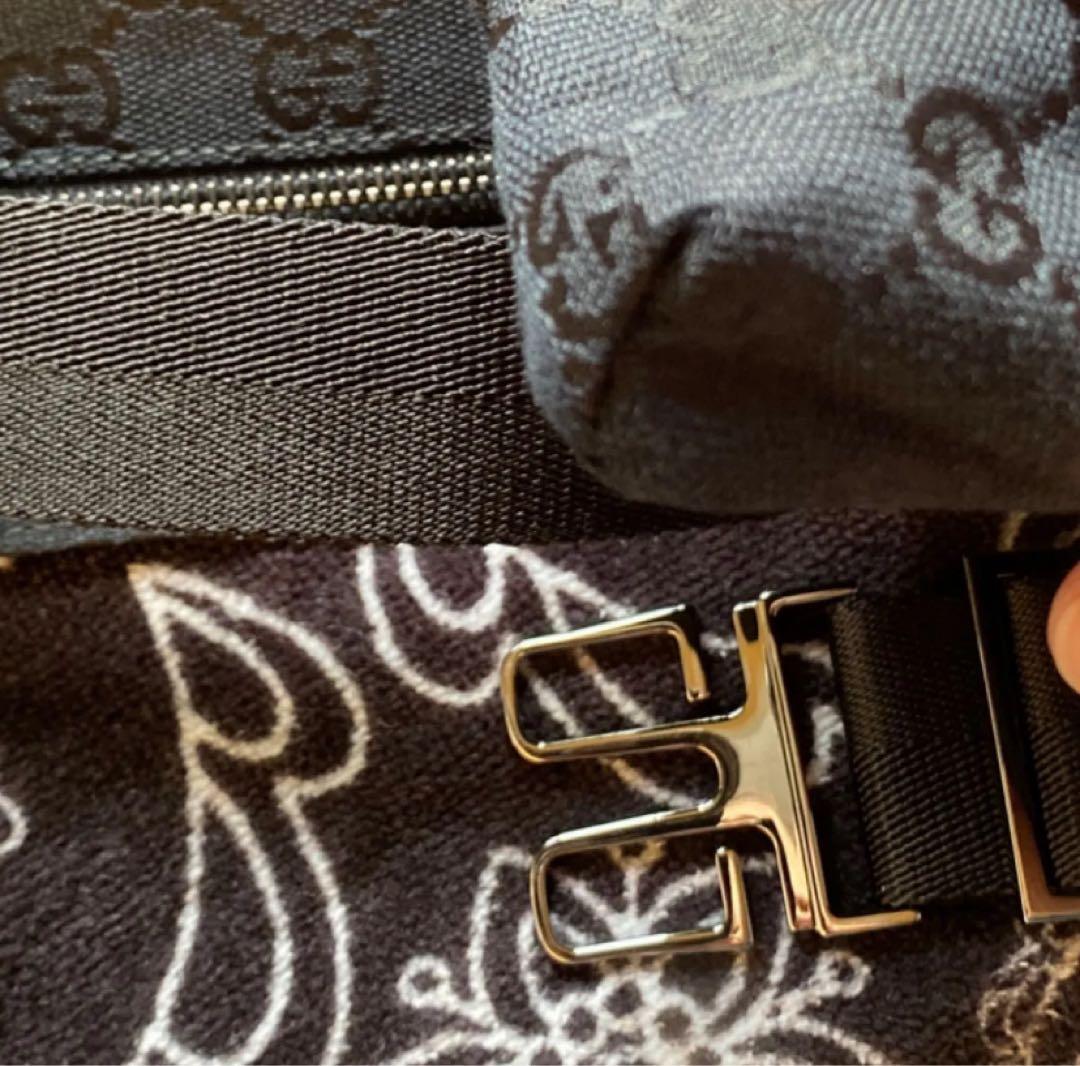 Gucci ブラック ボディバッグ