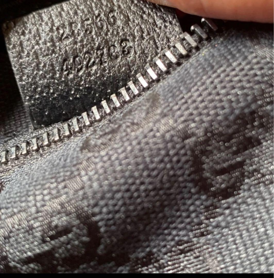 Gucci ブラック ボディバッグ