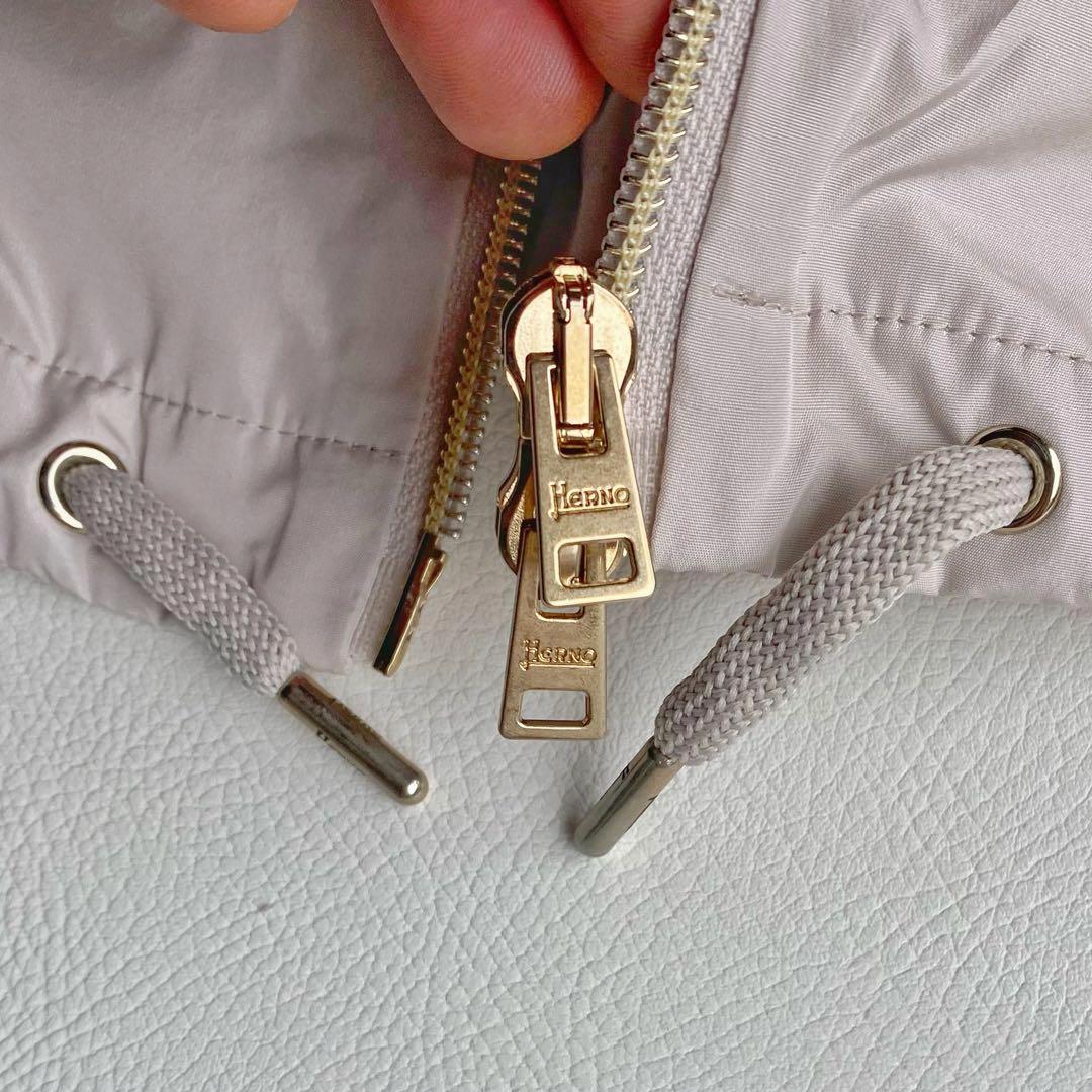23SS/大きいサイズ46】ヘルノ タフタフーディ くすみピンク　金金具