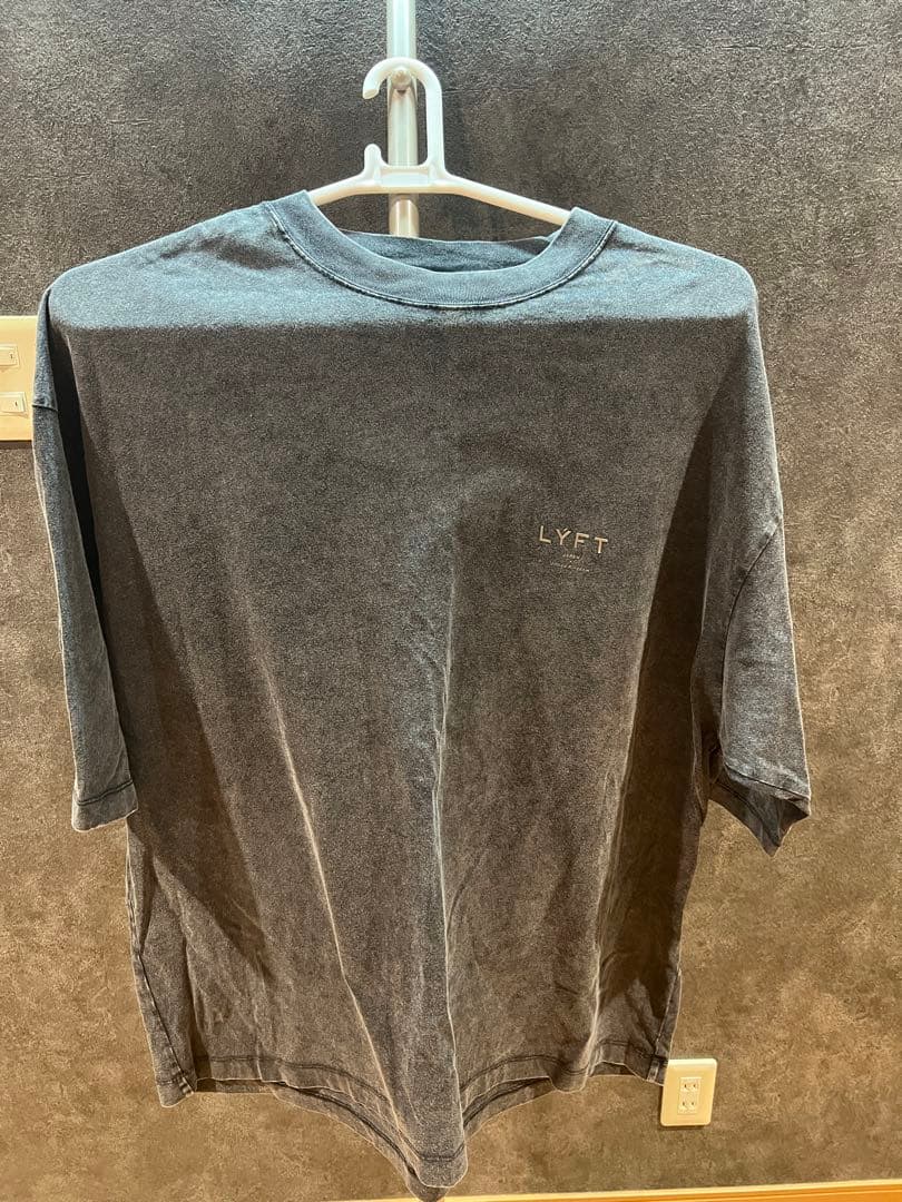 【完売品】LYFT RISE UP グTシャツ XLサイズ