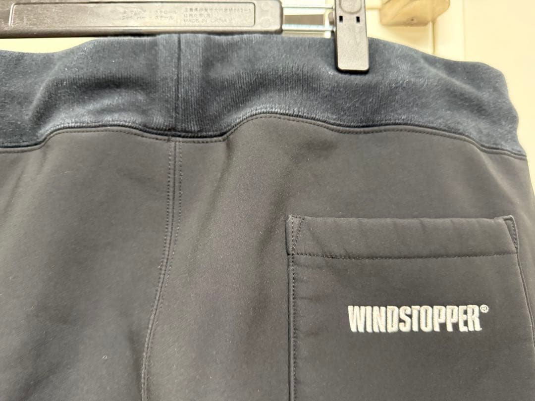 パンツ Supreme WINDSTOPPER Sweatpant Black
