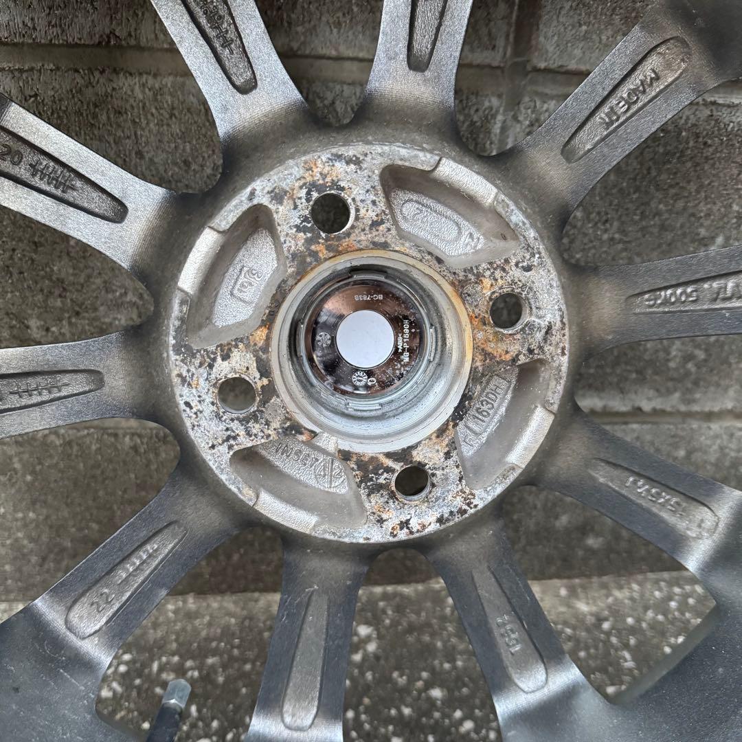 24年製造175/65R15スタッドレスタイヤ アルミホイール4本セット アクア