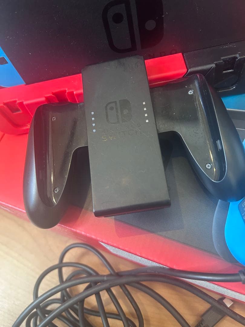 Y*K様 Nintendo Switch 本体 青/赤 Joy-Con 4本同時