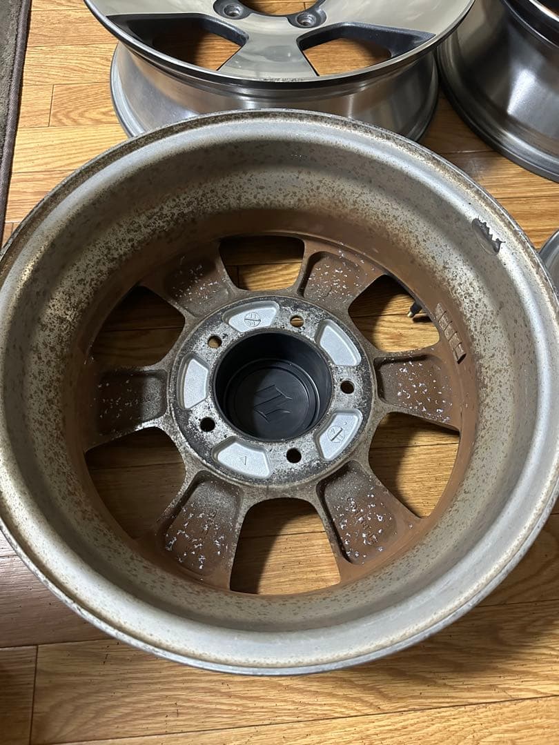スズキ 16インチ　ジムニー　エンケイ　JB23ランドベンチャー