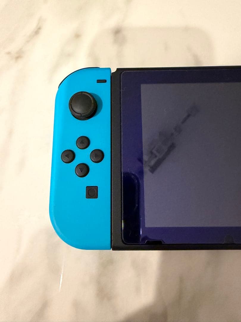 Nintendo Switch 本体 青と赤のJoy-Con