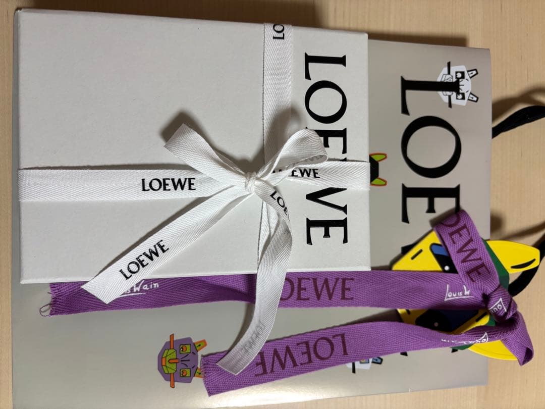 LOEWE 財布 バーティカル ウォレット スモール）【最終値下げ】