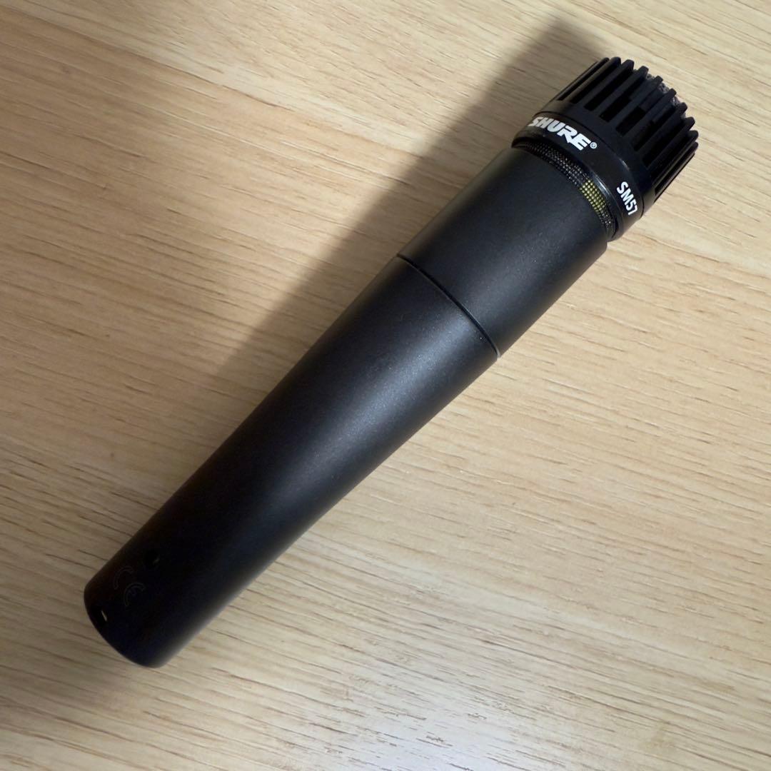SHURE SM57 ダイナミックマイク ＋ CANARE製ケーブル（3m）