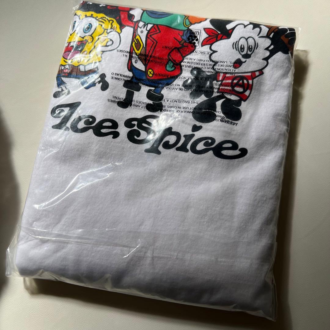 VERDY Ice Spice SpongeBob \"BIG GUY\" Tシャツ