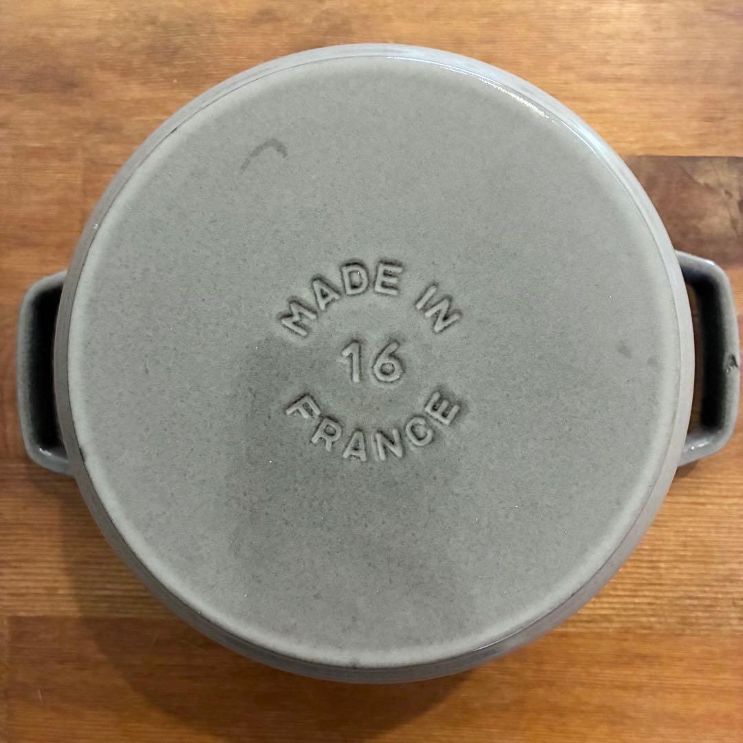 新品・未使用品✨ストウブ　ピコ・ココットラウンド　16cm グレー　STAUB