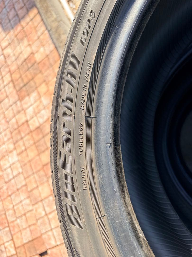【RYY 】YOKOHAMA ブルーアース RV03 225/45R18