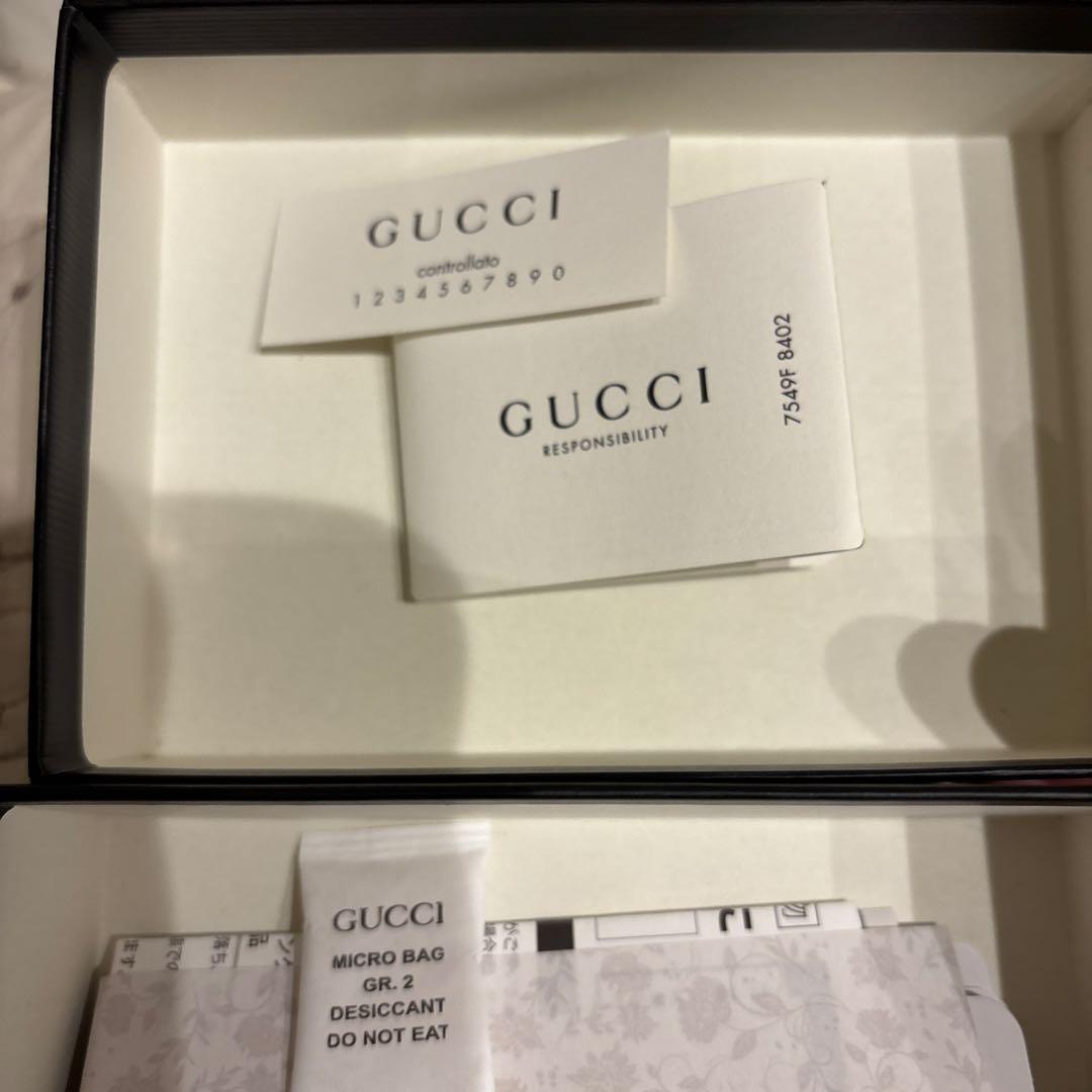 Gucci GG マーモント ピンクレザー二つ折り財布