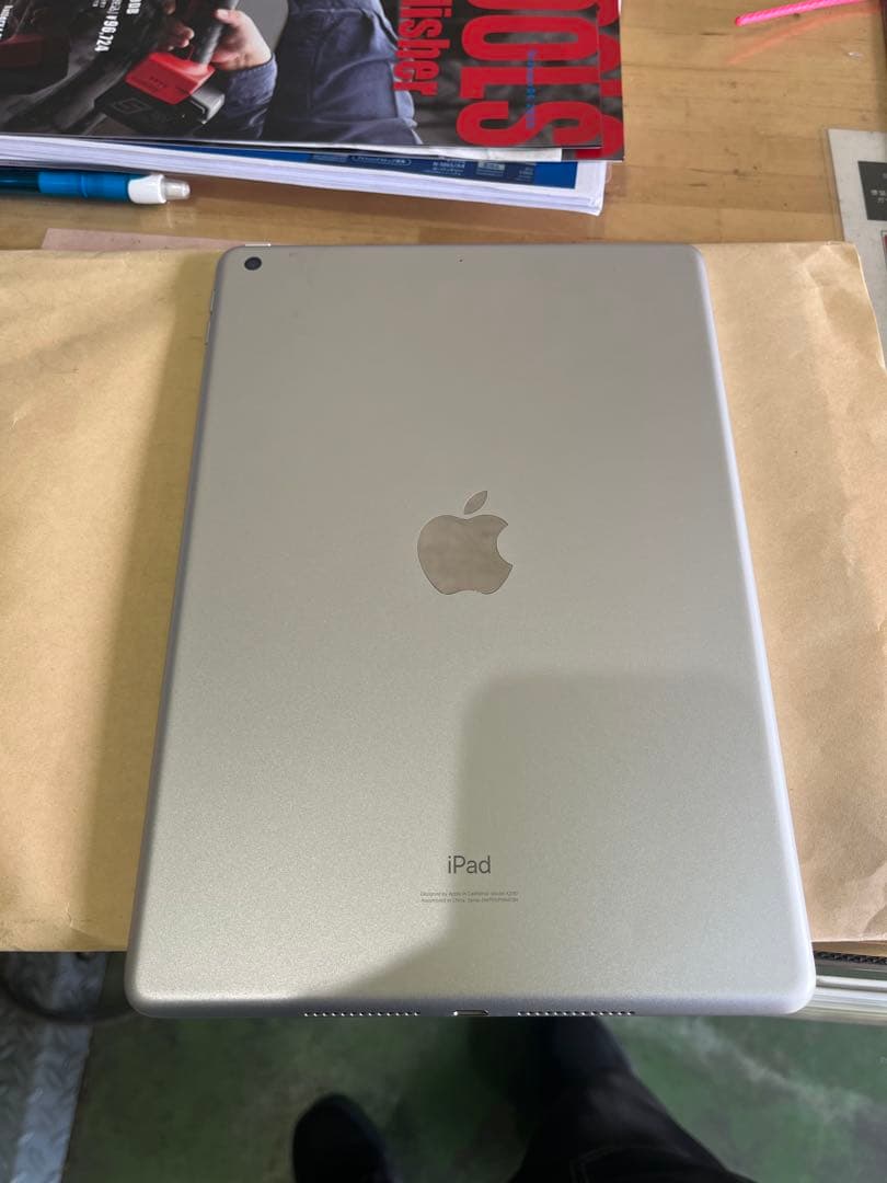 Apple iPad 第7世代32GB シルバー 本体