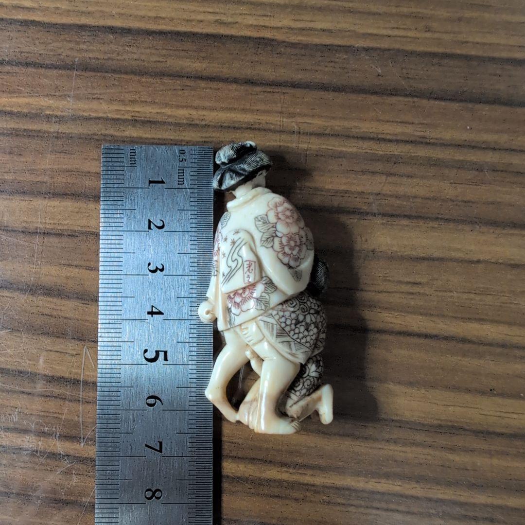 Japanese Style Shunga Sculpture Doll　根付