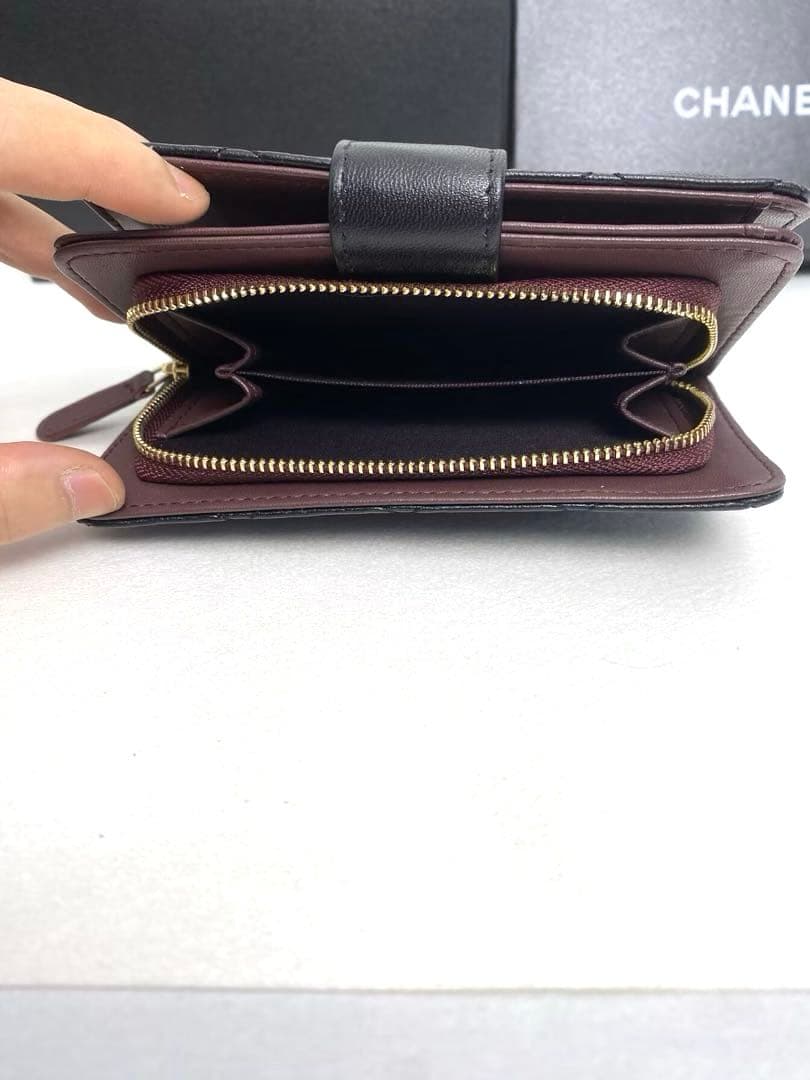 Chanel キルティング ブラック 二つ折り財布