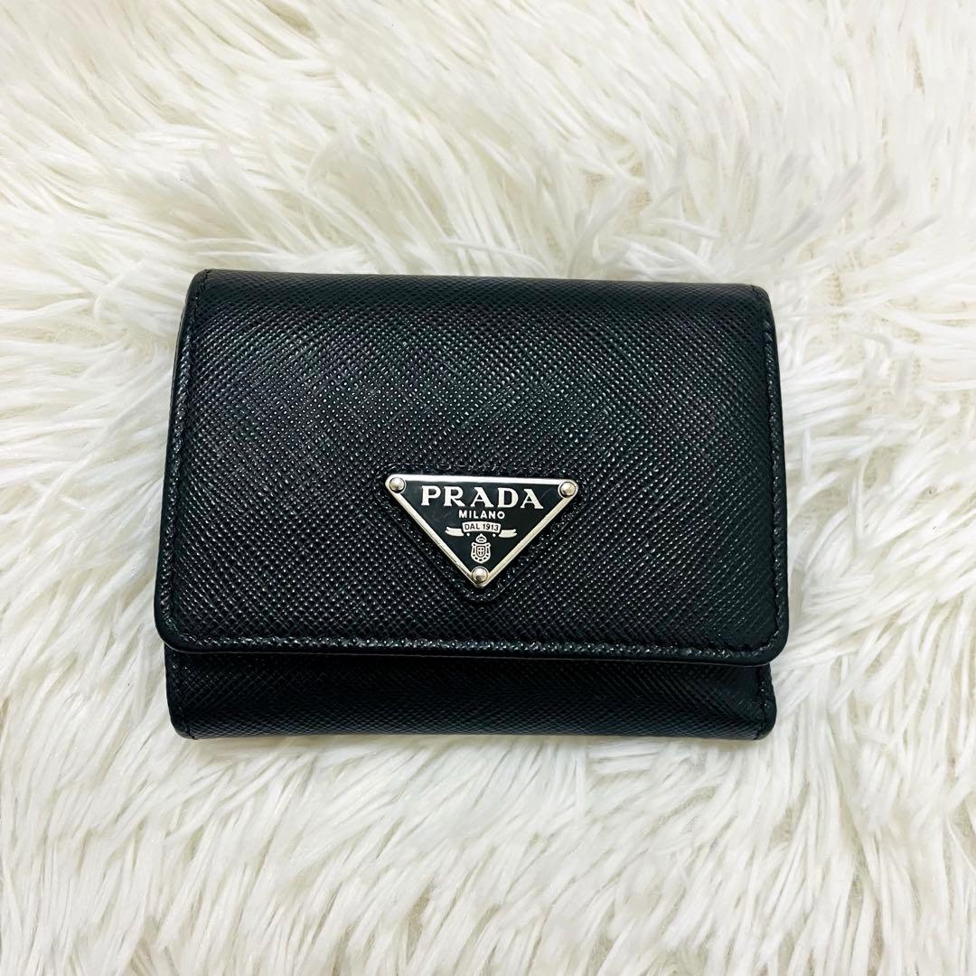 極美✨付属完備✨PRADA 三つ折り財布 サフィアーノ 三角ロゴ レザー 黒