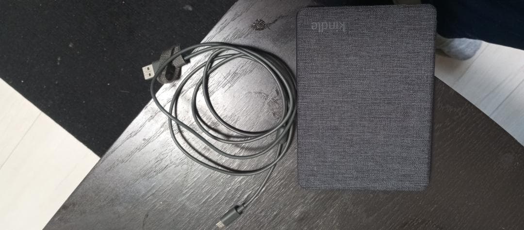 Kindle 第10世代 / Wi-Fi / 6GB / 純正カバー付 / 良好