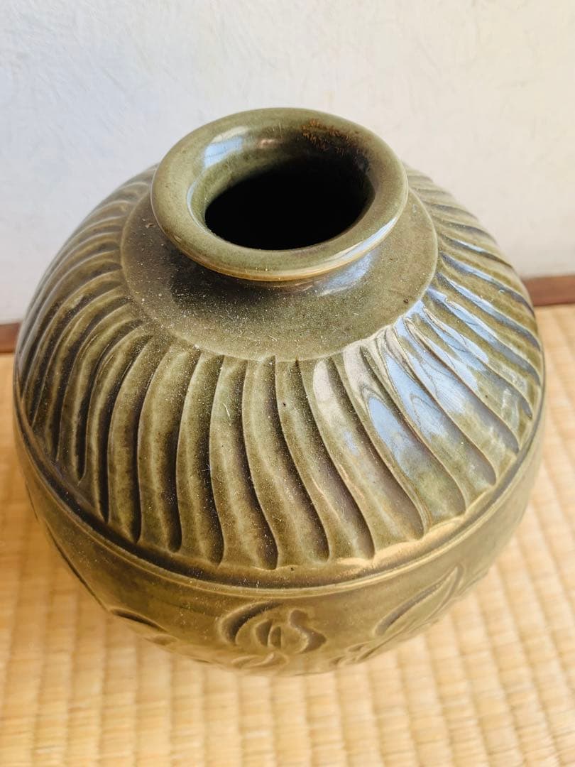 中国青磁花瓶