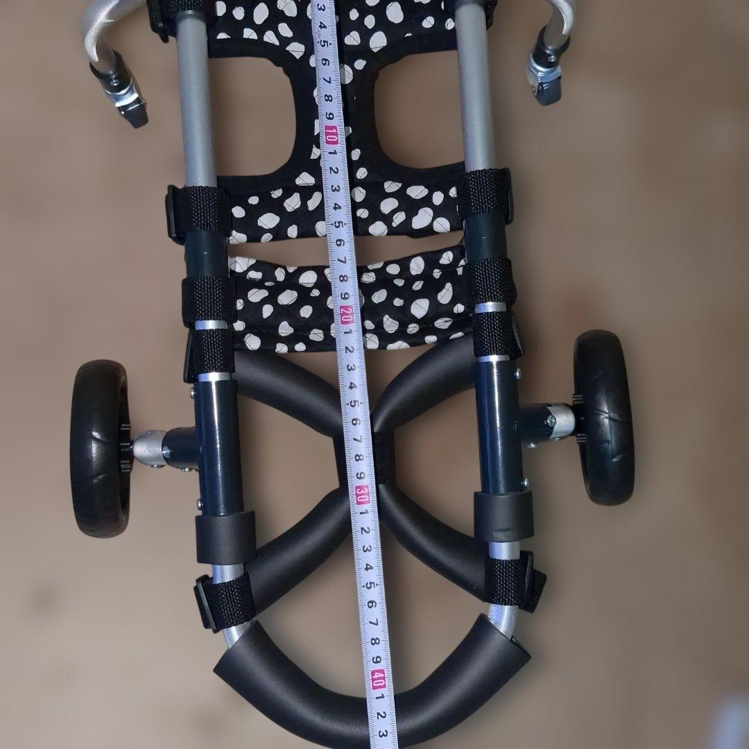 ワンちゃん4輪　リハビリ　食事補助　犬用車椅子　介護用品　犬の歩行器