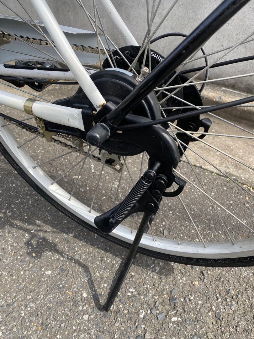 整備済 ギヤ6段 LEDオートライト 26インチ 白 自転車