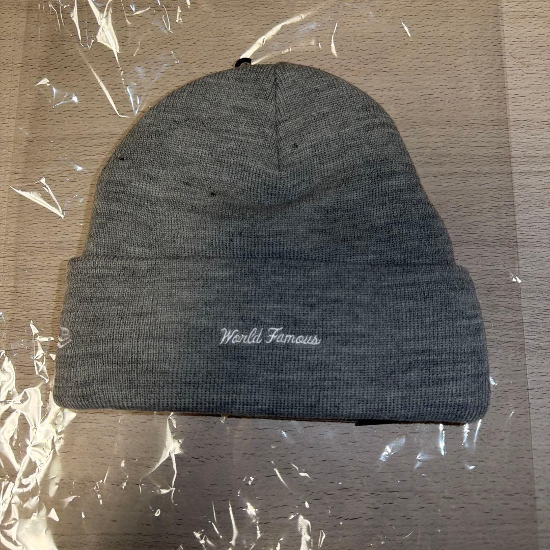 【新品未使用】Supreme ニット帽 グレー World Famous刺繍