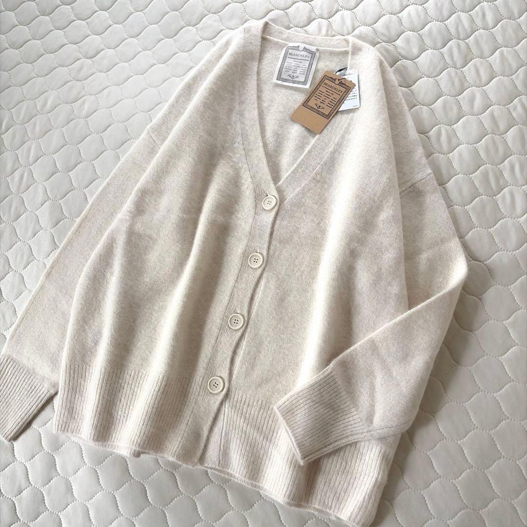 【新品タグ付】BEARDSLEY FOXウールカーディガン　ホワイト