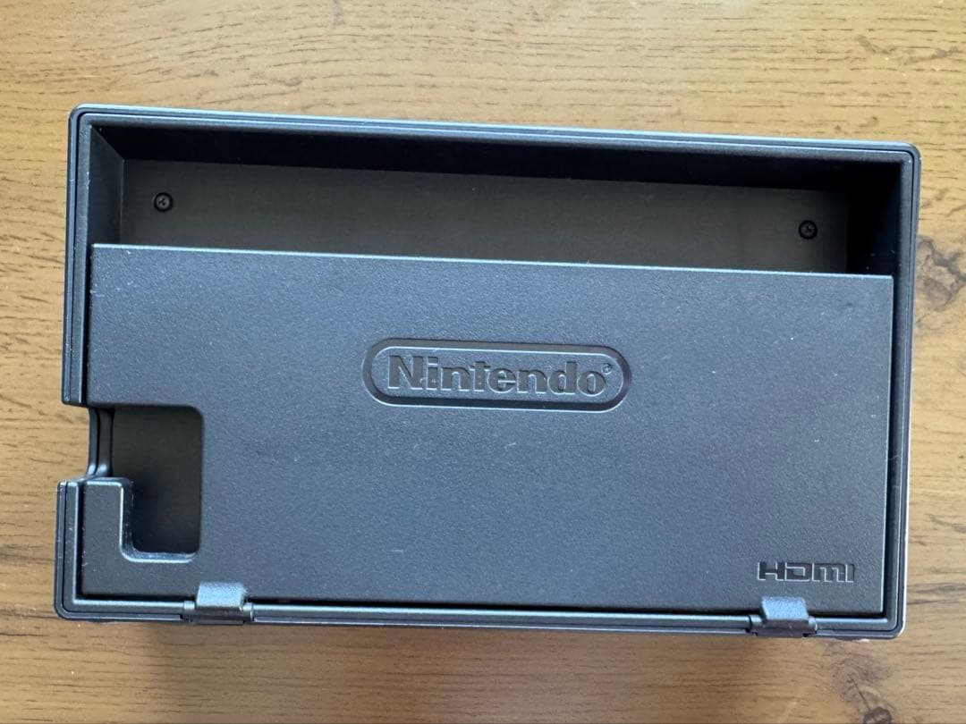 Nintendo Switch 保護フィルム付　外箱有