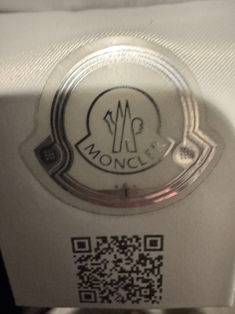 MONCLER ブラック Tシャツ L