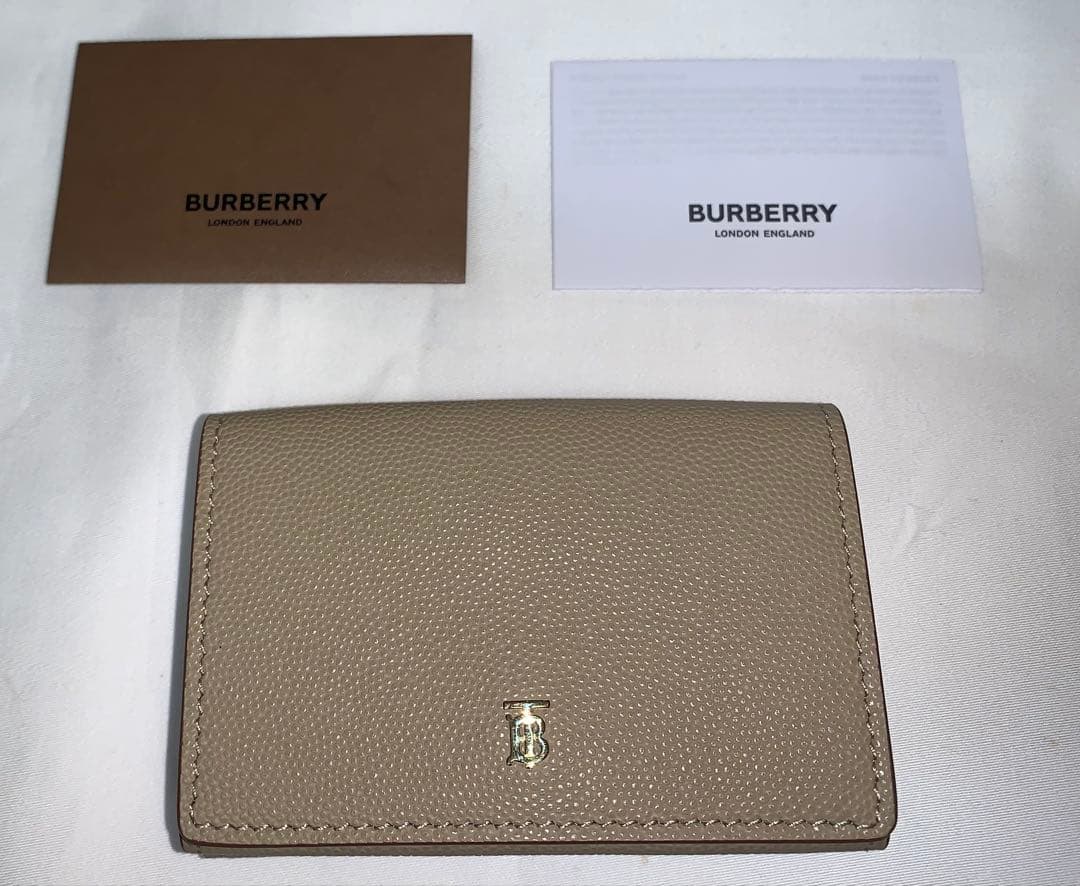 Burberry 三つ折り財布