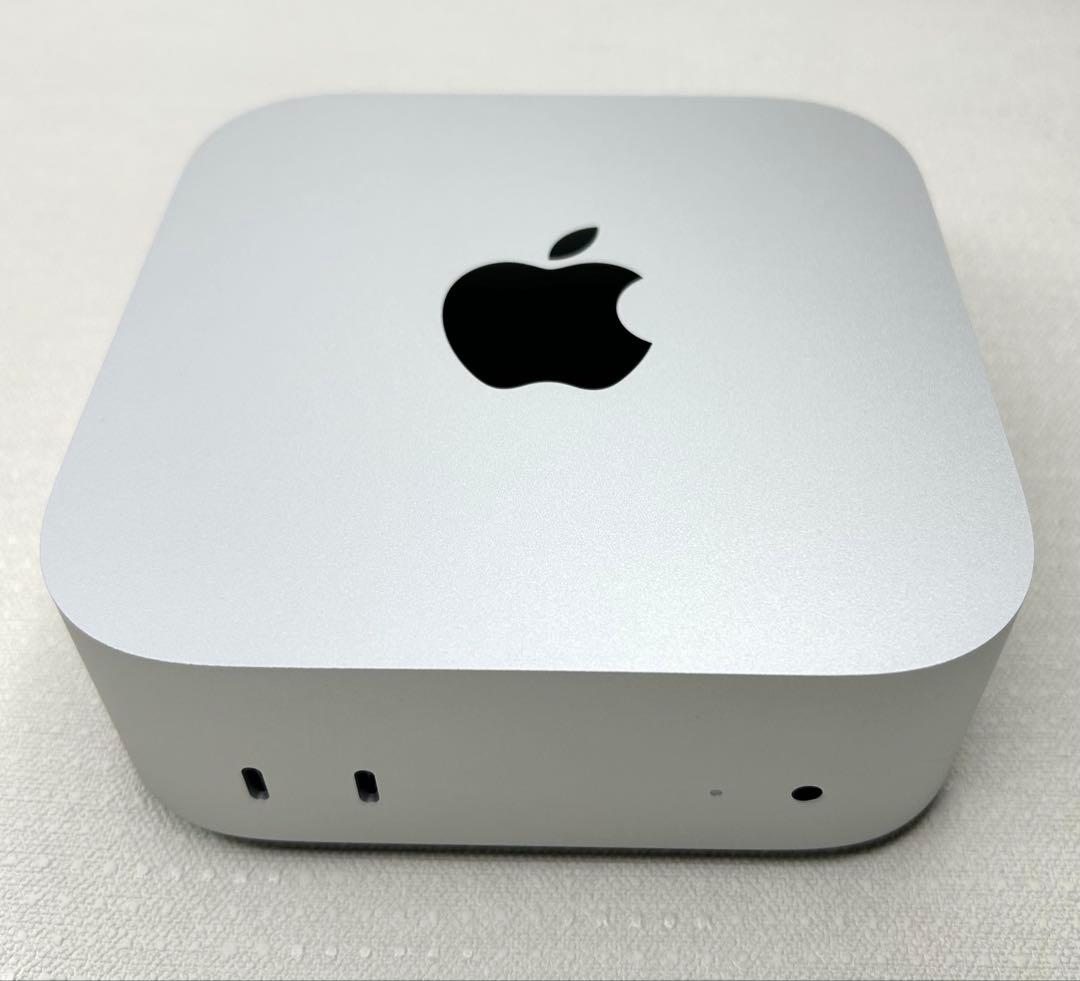Mac Mini M4 & USBハブ 8 in 1の 2点セット