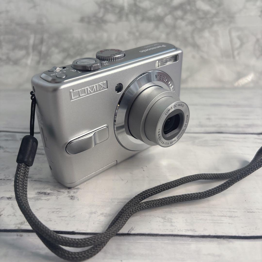 【美品】Panasonic DMC-LS75 シルバー コンパクトデジタルカメラ