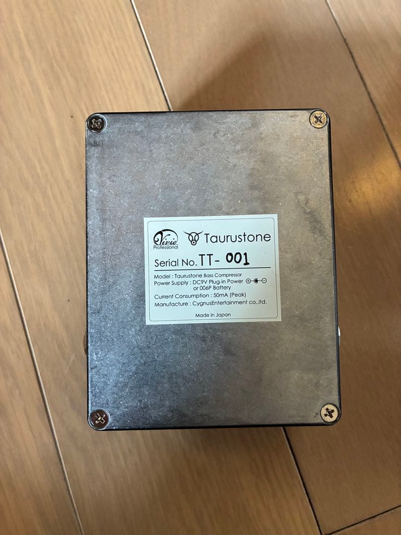ベース Vivie Taurustone