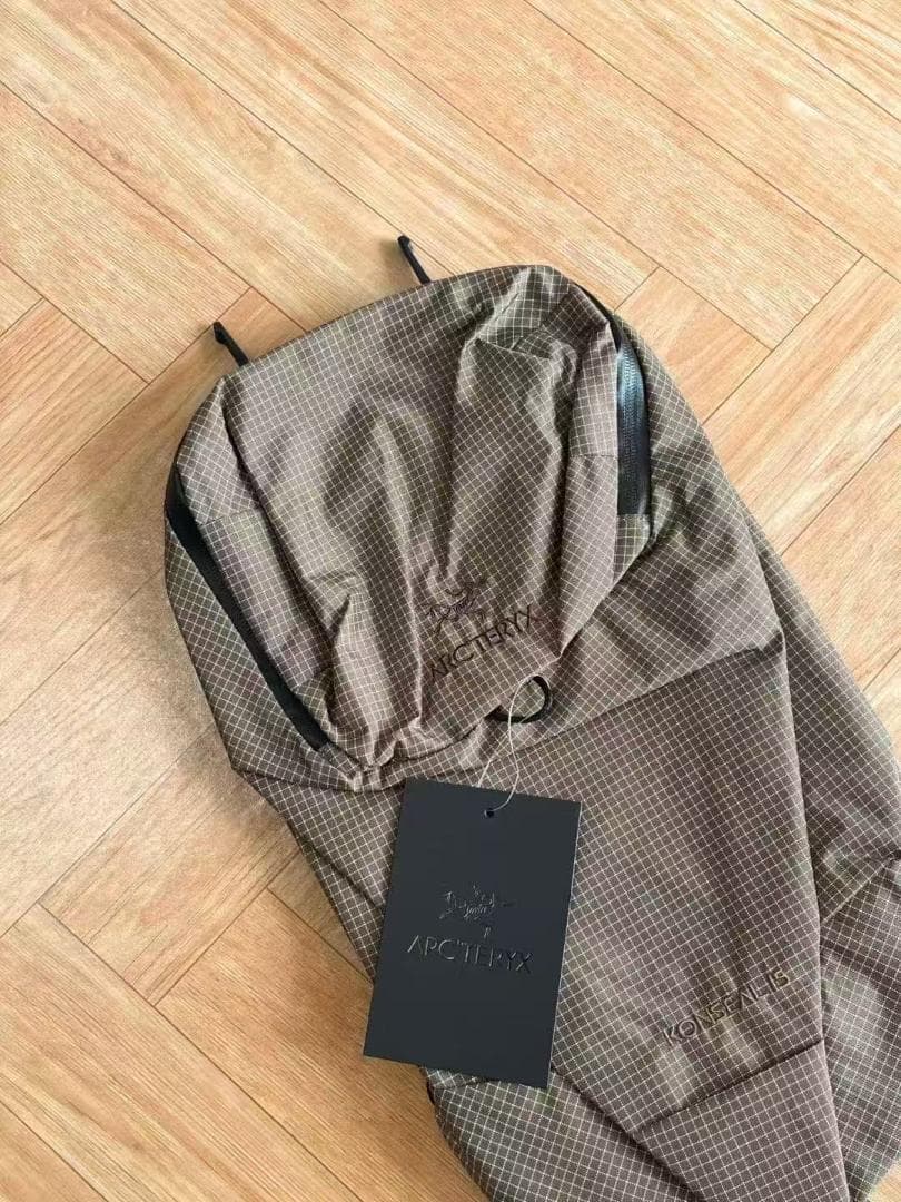 新品未使用ARC'TERYX Konseal 15 ブラウン