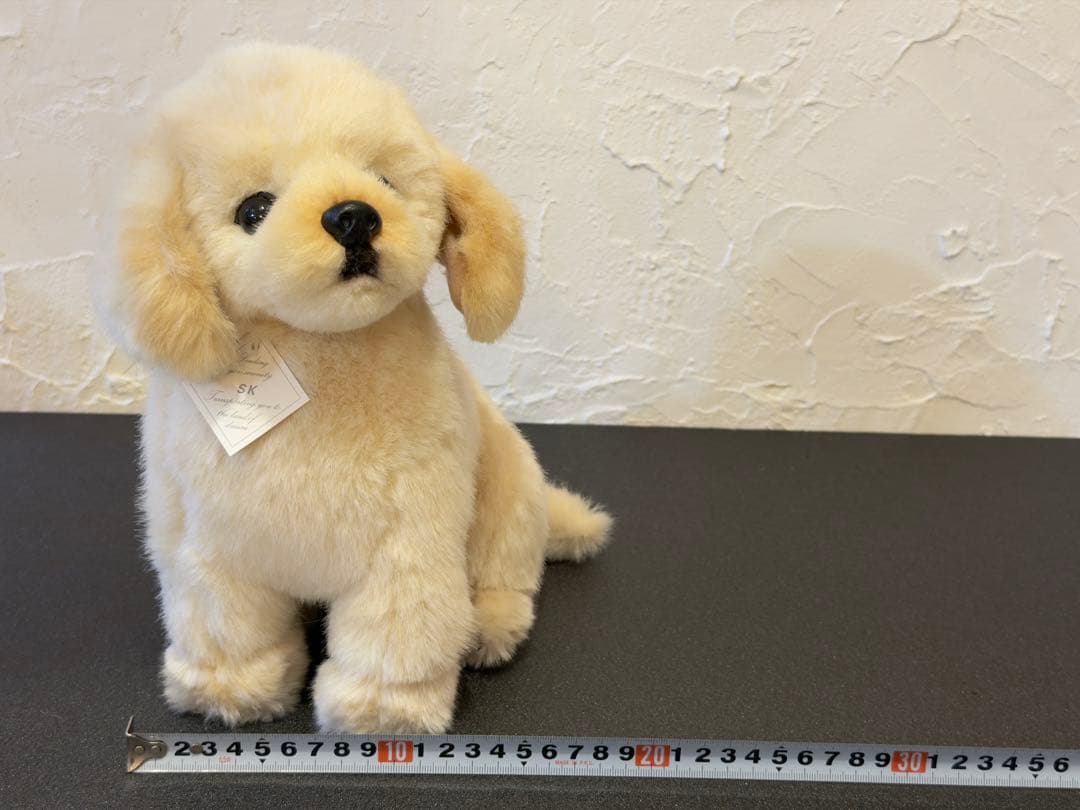 ゴールデンレトリバーの犬のぬいぐるみ
