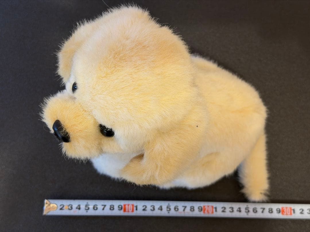 ゴールデンレトリバーの犬のぬいぐるみ