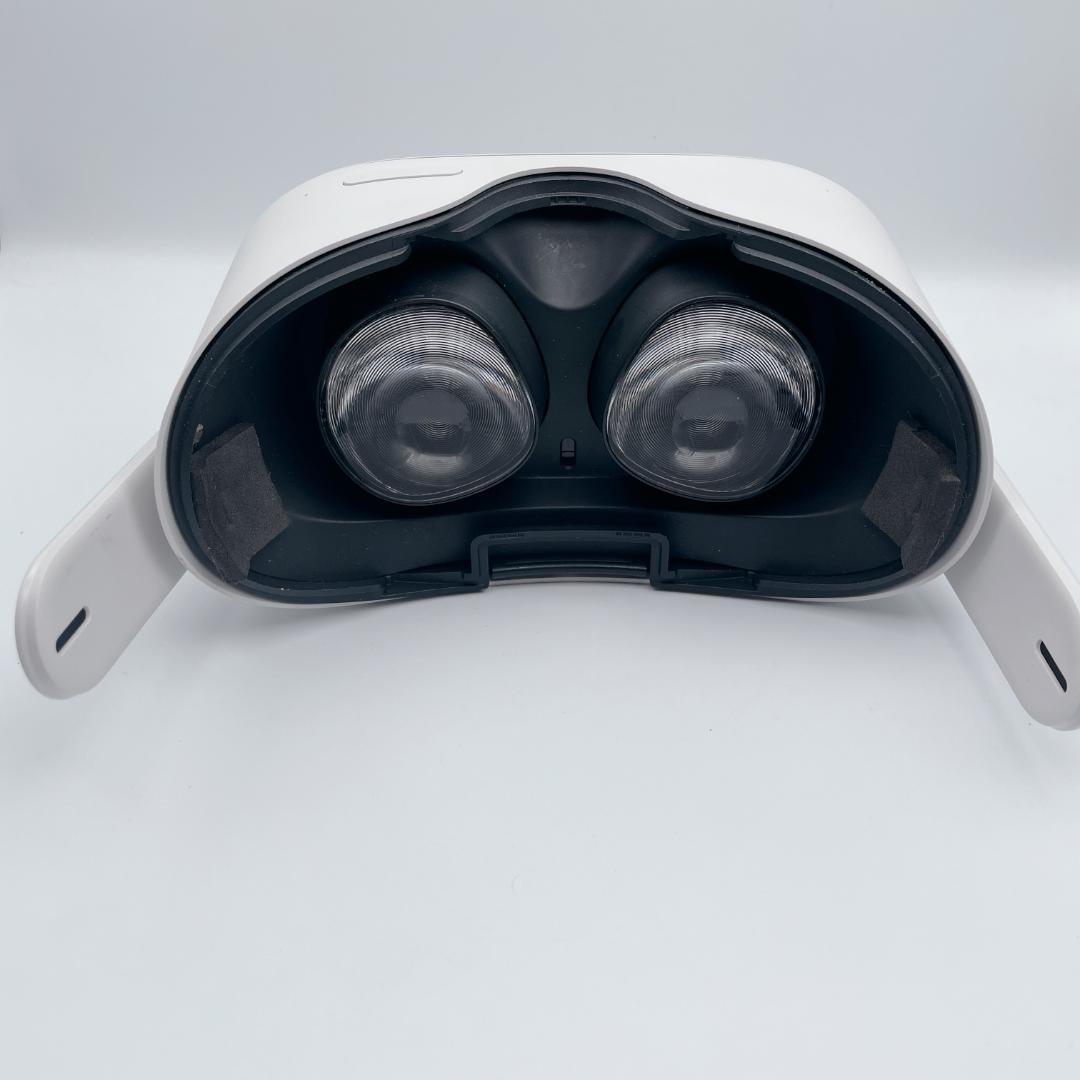 【美品】 Quest 2 (メタクエスト2) 64GB 本体のみ