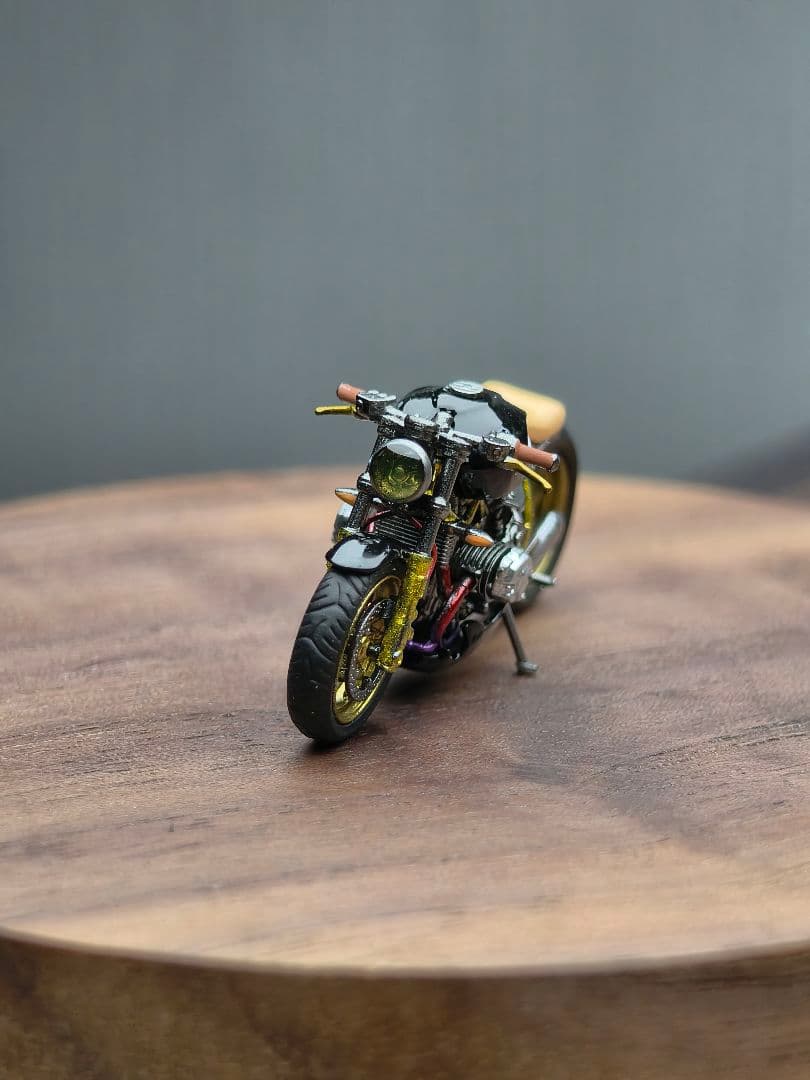 1/64 カフェレーサー 風 カスタムバイクモデル（ブラック）