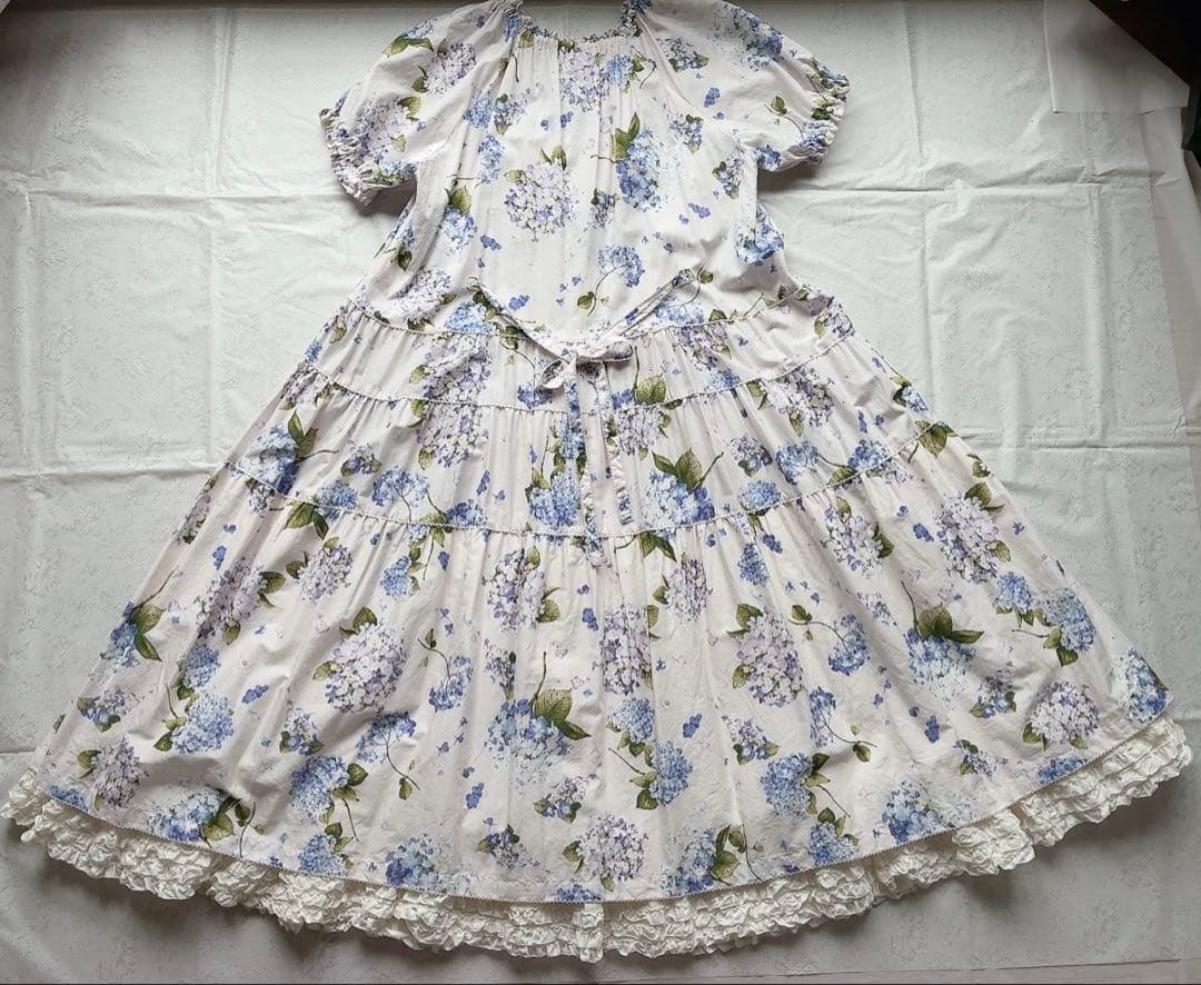 ピンクハウス❤️【美品】あじさいプリントのミディ丈ワンピース❤️2025Spring
