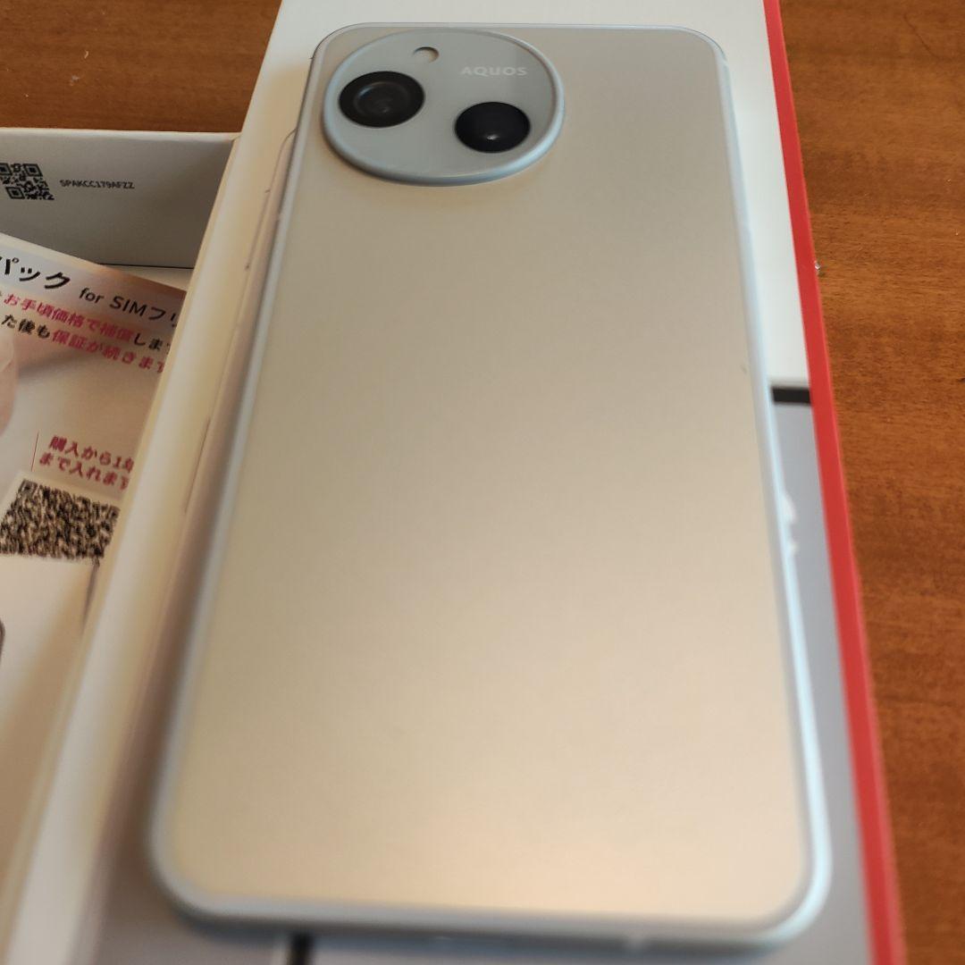 ✦未使用✦AQUOS sense 10 ライトシルバー
