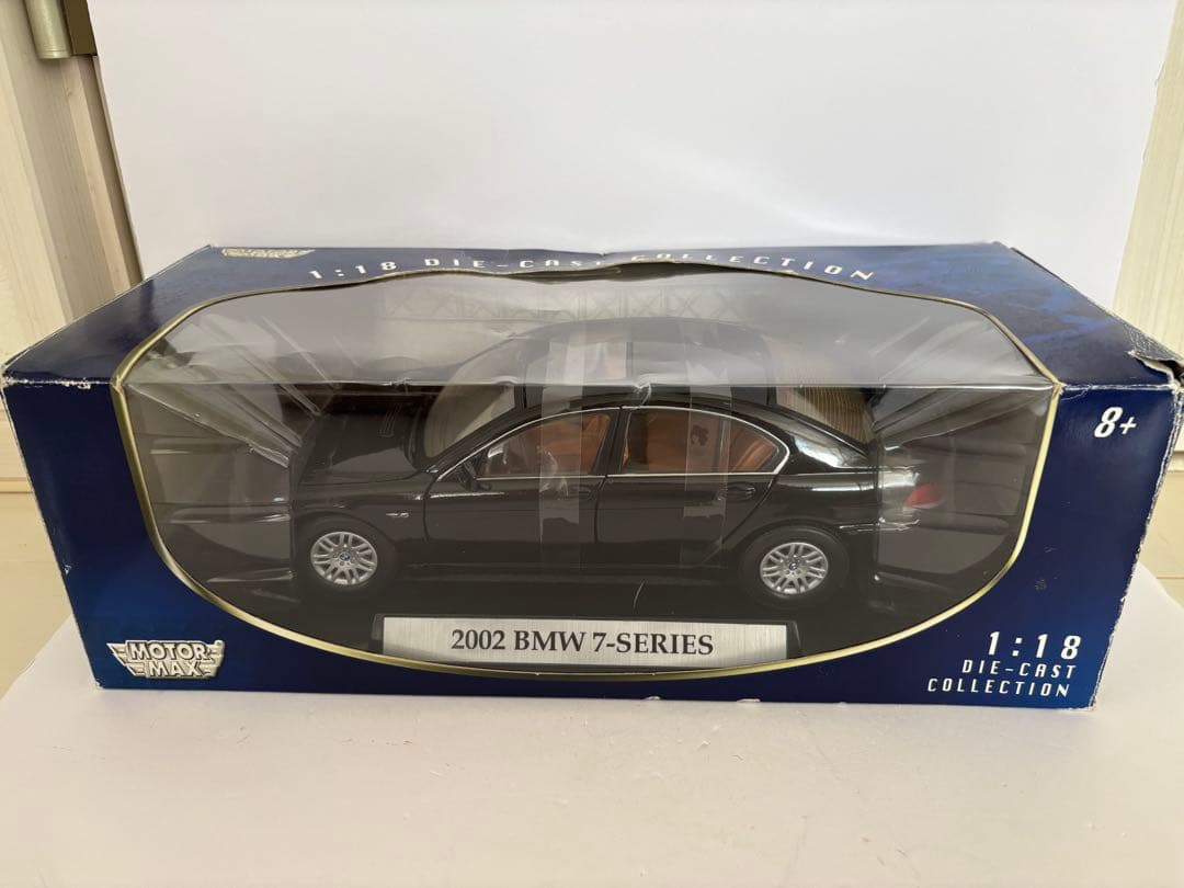 ギミックあり  745i E65 ミニカー Anson 1/18