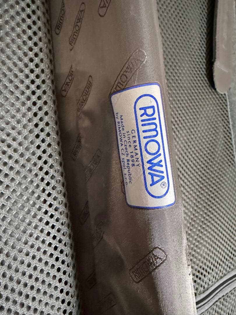 RIMOWA リモワ LIMBO（リンボ）スーツケース 機内持込可能 32L