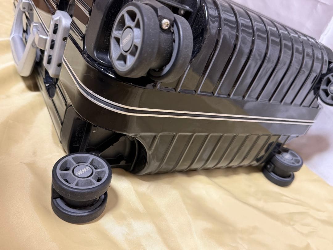 RIMOWA リモワ LIMBO（リンボ）スーツケース 機内持込可能 32L