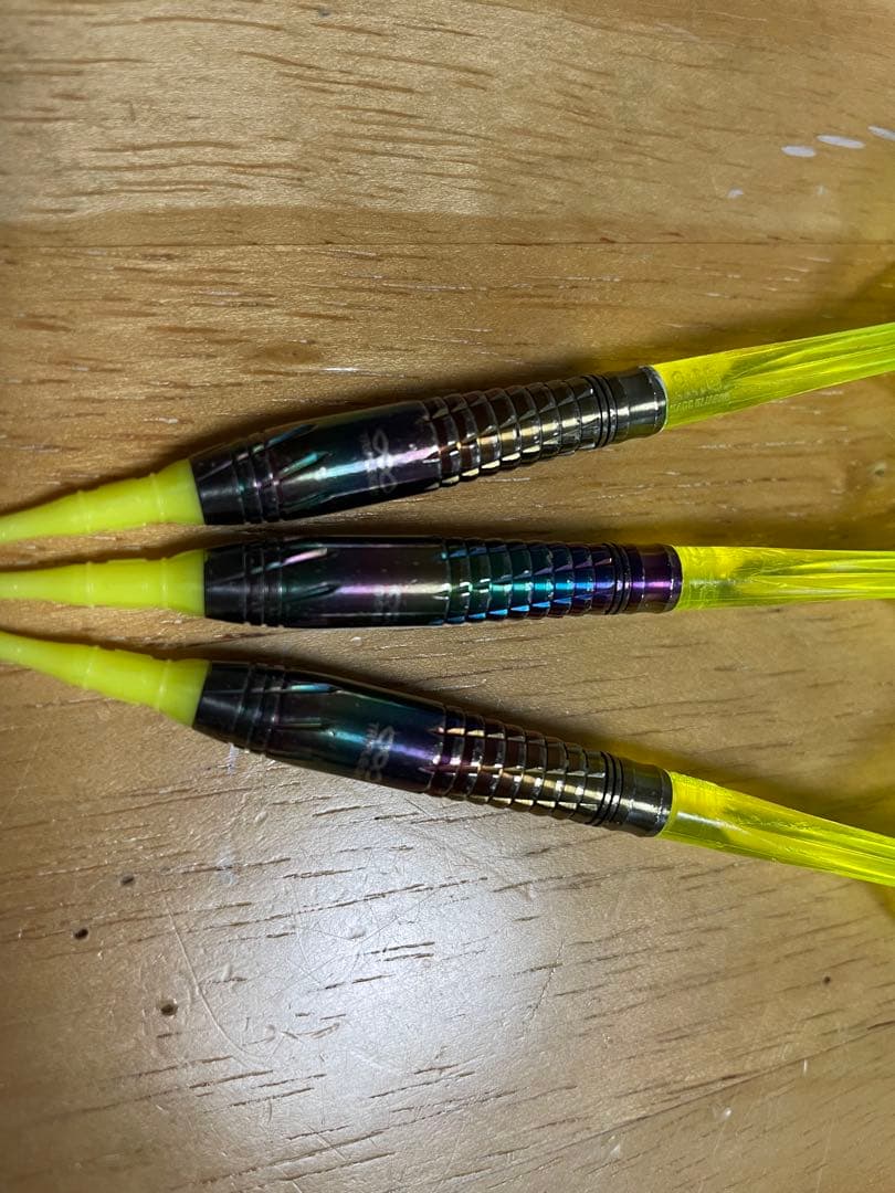 DYNASTY TRIPLEIGHT charm Rainbow95ダーツバレル
