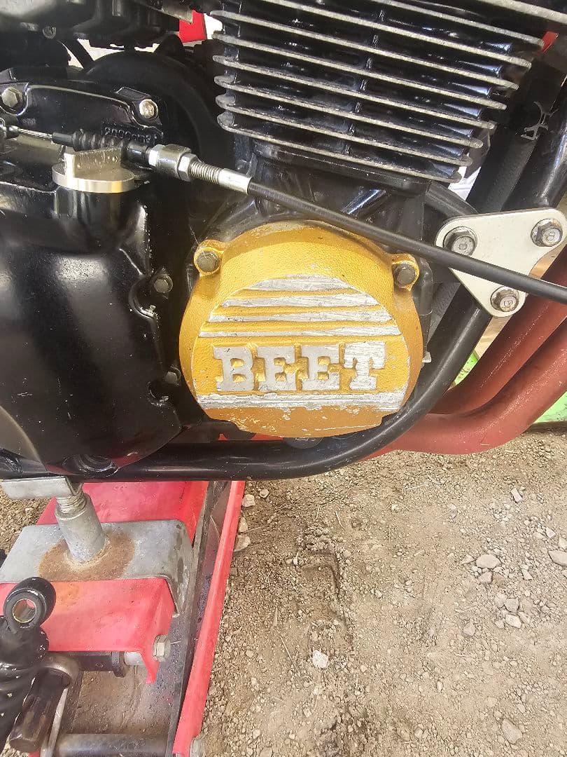 BEET エンジンカバー ゴールド　xjr400用
