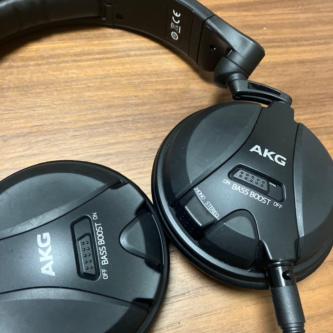 AKG DJ181 UE - 究極の低音 DJ用ヘッドホン ブラック