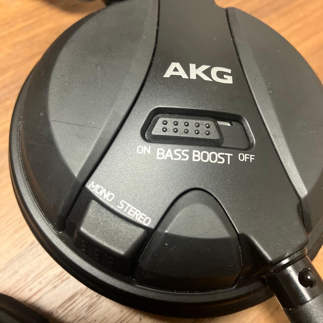 AKG DJ181 UE - 究極の低音 DJ用ヘッドホン ブラック