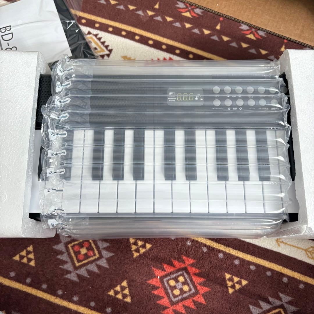 ⭐️限定価格⭐️ 電子ピアノ 折りたたみ 電子キーボード 61鍵盤 キーボード