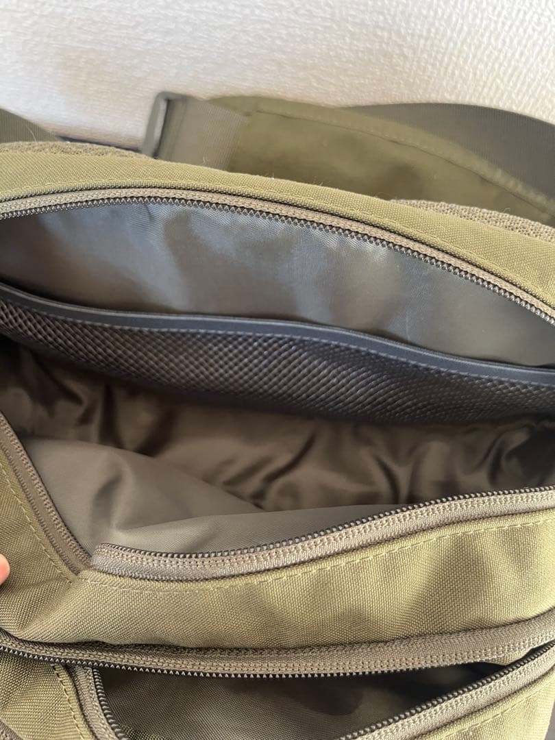 Hugoo ヒップシート カーキ CORDURA